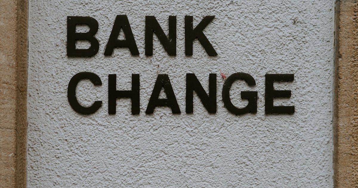 Factoring vs descuento bancario: elegir la opción más rentable