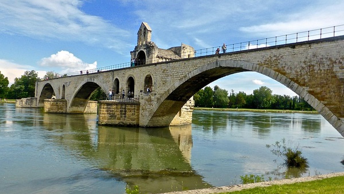 IVA intracomunitario y recargo de equivalencia: guía práctica y pasos clave