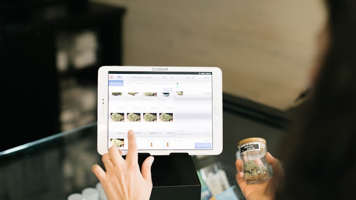 Marketing hiperlocal para comercios físicos: guía práctica 2026