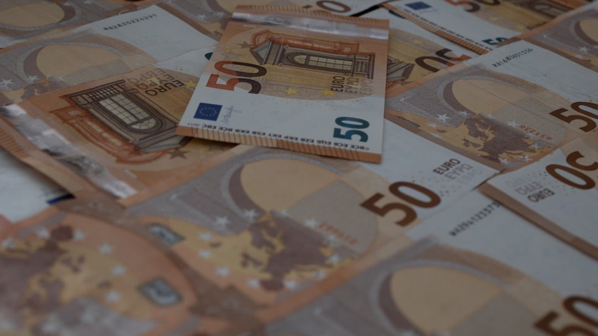 Planificación fiscal para transmisión y venta de microempresa: guía esencial